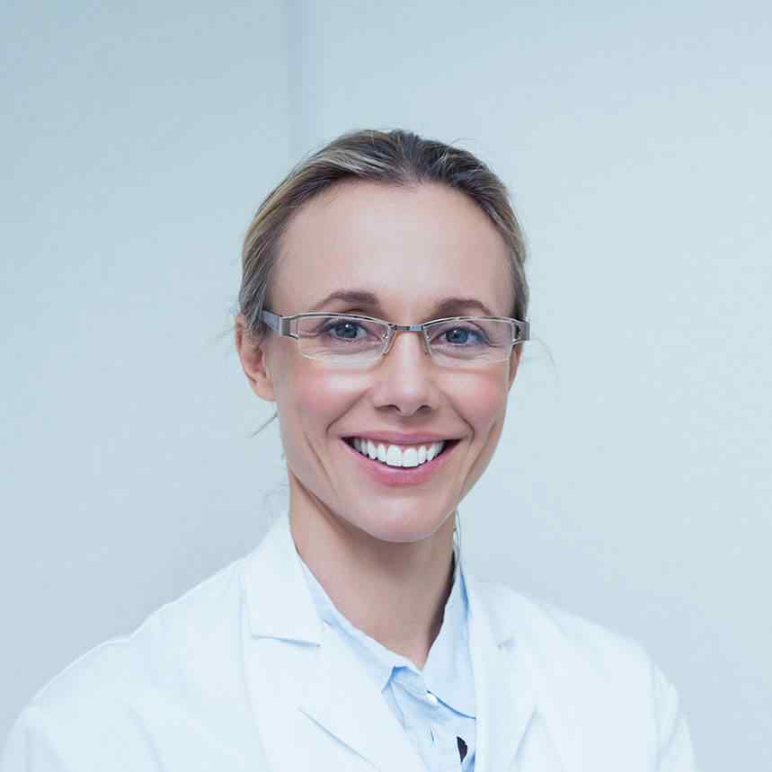 https://plantzasdental.gr/wp-content/uploads/2020/02/doctor-02.jpg