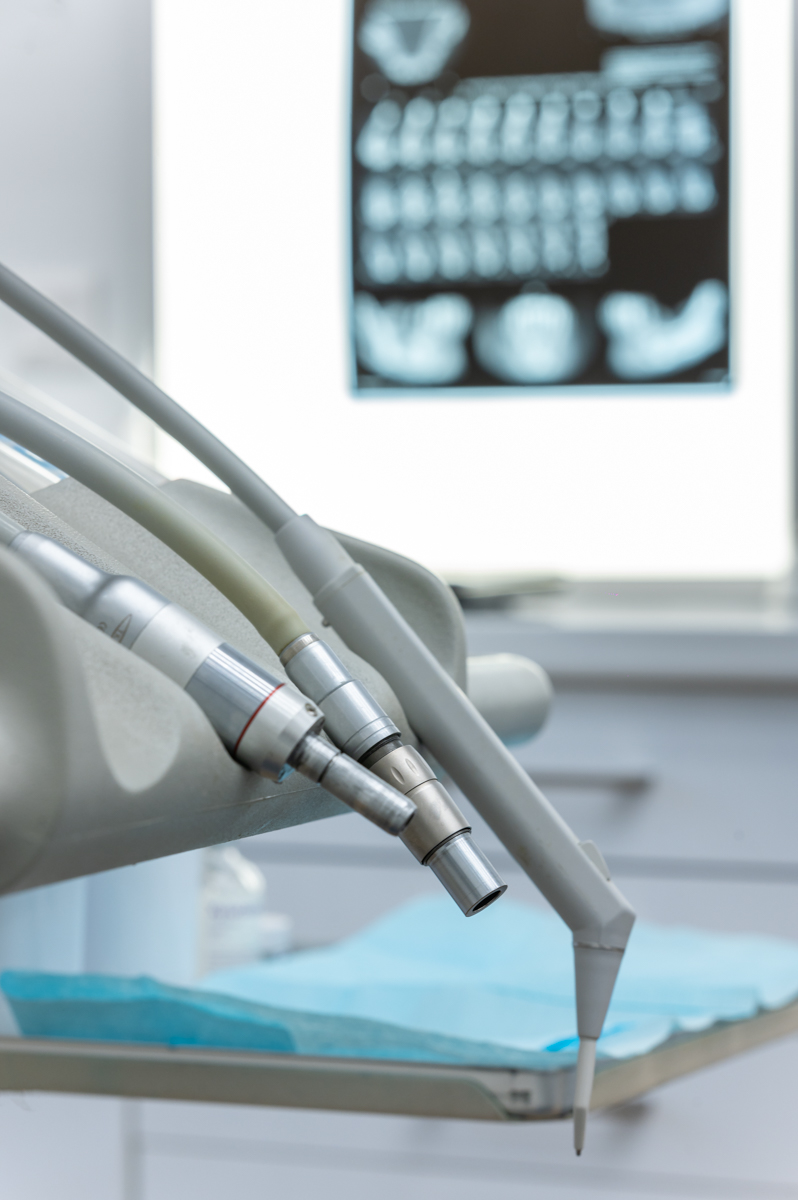 https://plantzasdental.gr/wp-content/uploads/2024/02/odontiatreio-plantzas-aigaleo-16.jpg